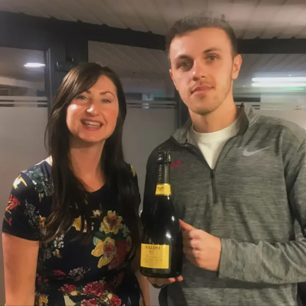 Ben with HBTC's Lou who won a bottle of bubbly from Evoke's prize draw at the East Yorkshire Business Expo